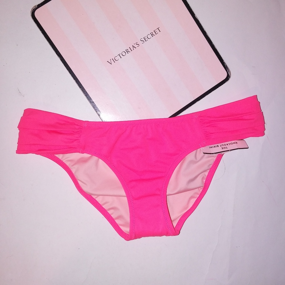 Victoria Secret‎ Swim Bikini Bottom
XS
Solid Neon Pinkish Orange
Knockout
